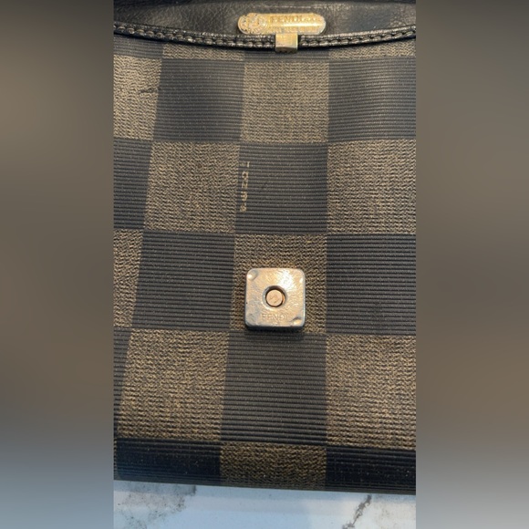 Vintage Fendi bag - Picture 7 of 15